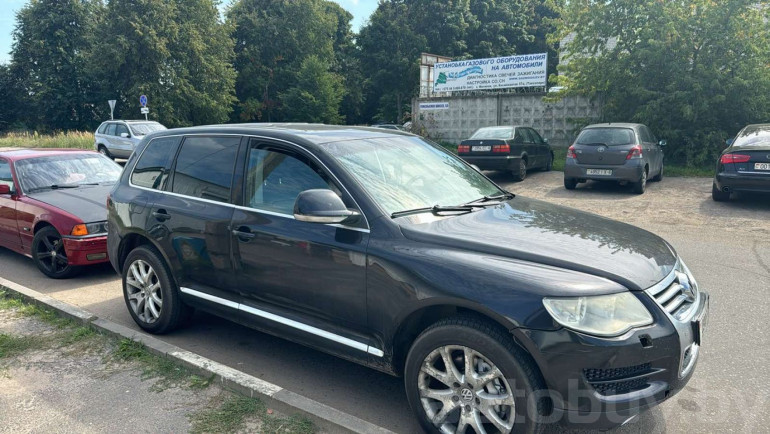 Volkswagen Touareg 1 поколение, 2007 года