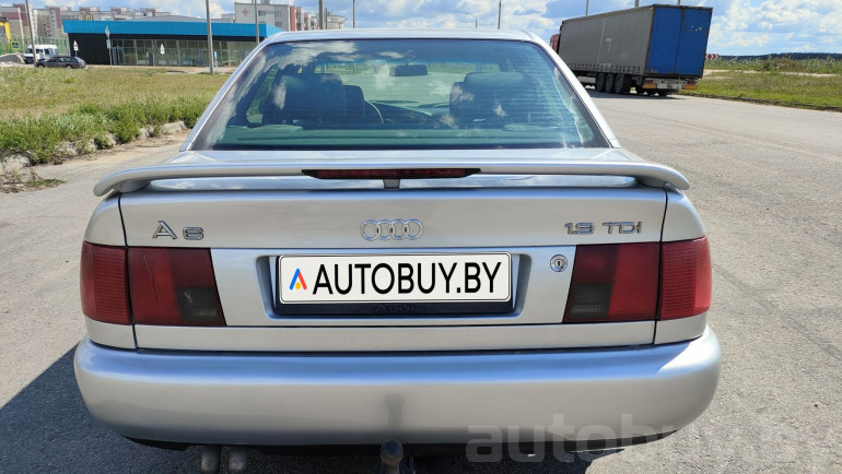 Audi A6 1 поколение (C4), 1996 года