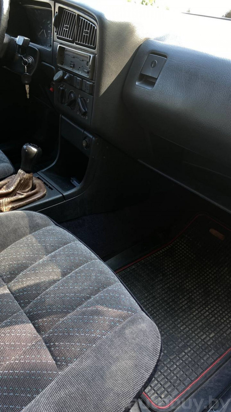 Volkswagen Passat 3 поколение (B3), 1992 года