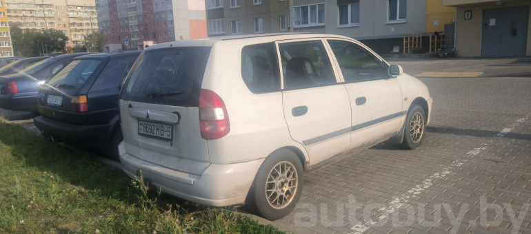 Mitsubishi Space Star 1 поколение, 2000 года