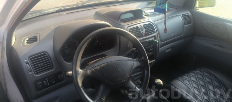 Mitsubishi Space Star 1 поколение, 2000 года