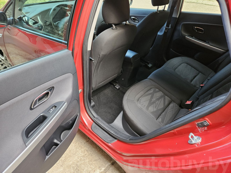 Kia Ceed 2 поколение, 2013 года