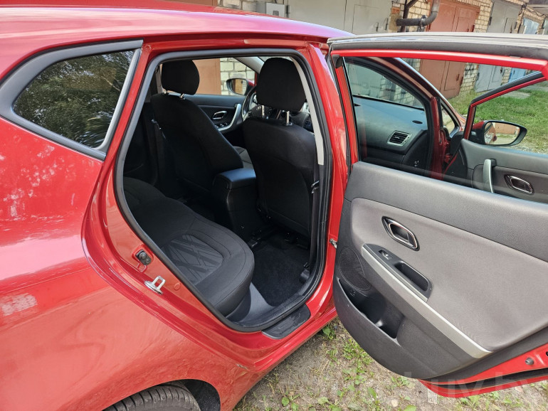 Kia Ceed 2 поколение, 2013 года