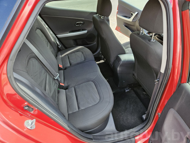 Kia Ceed 2 поколение, 2013 года