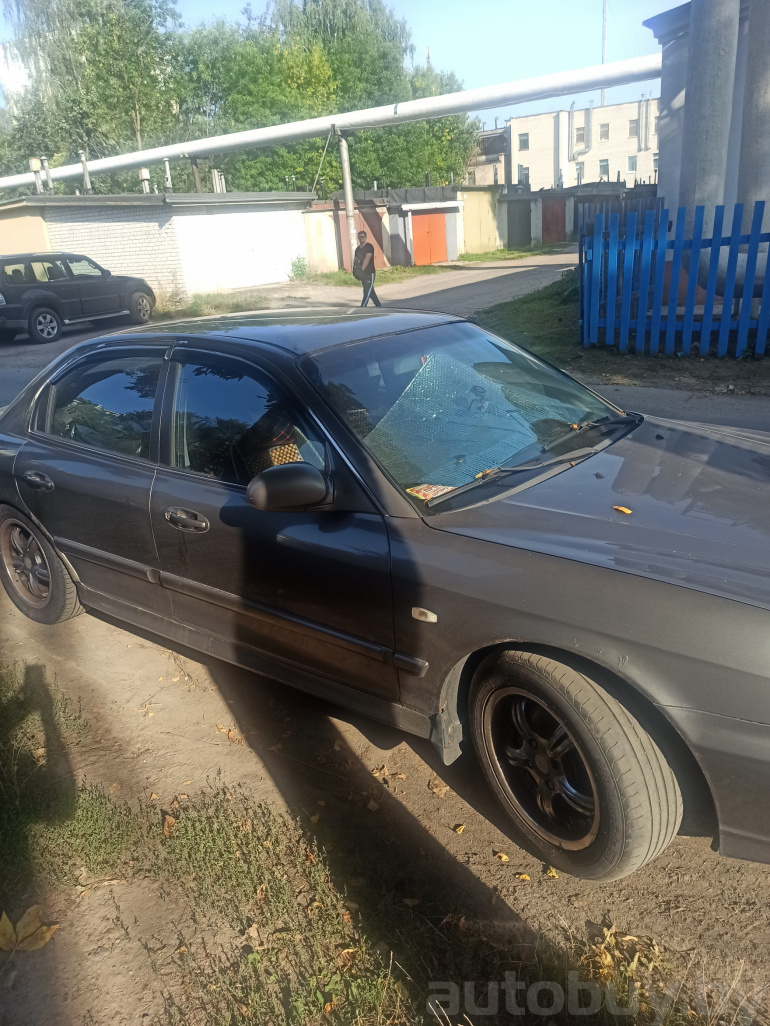 Hyundai Sonata 4 поколение (EF) [рестайлинг], 2002 года
