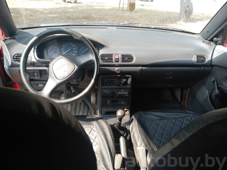 Mazda 121 2 поколение, 1991 года