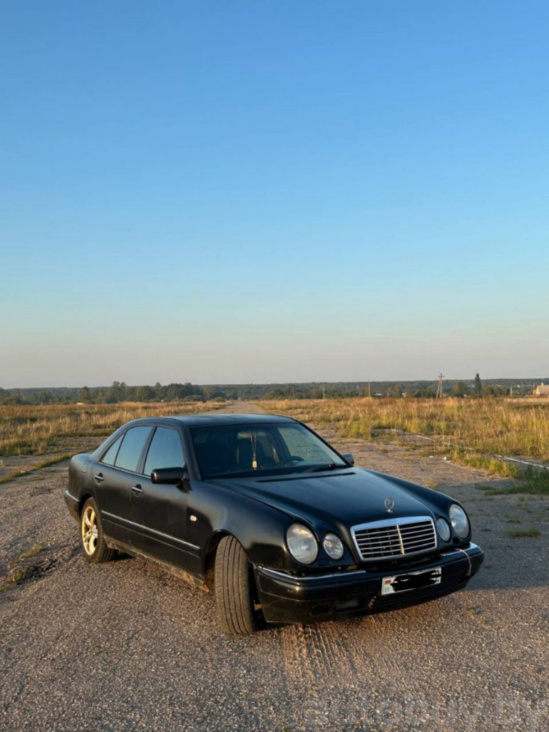 Mercedes-Benz E-Класс 2 поколение (W210/S210), 1999 года