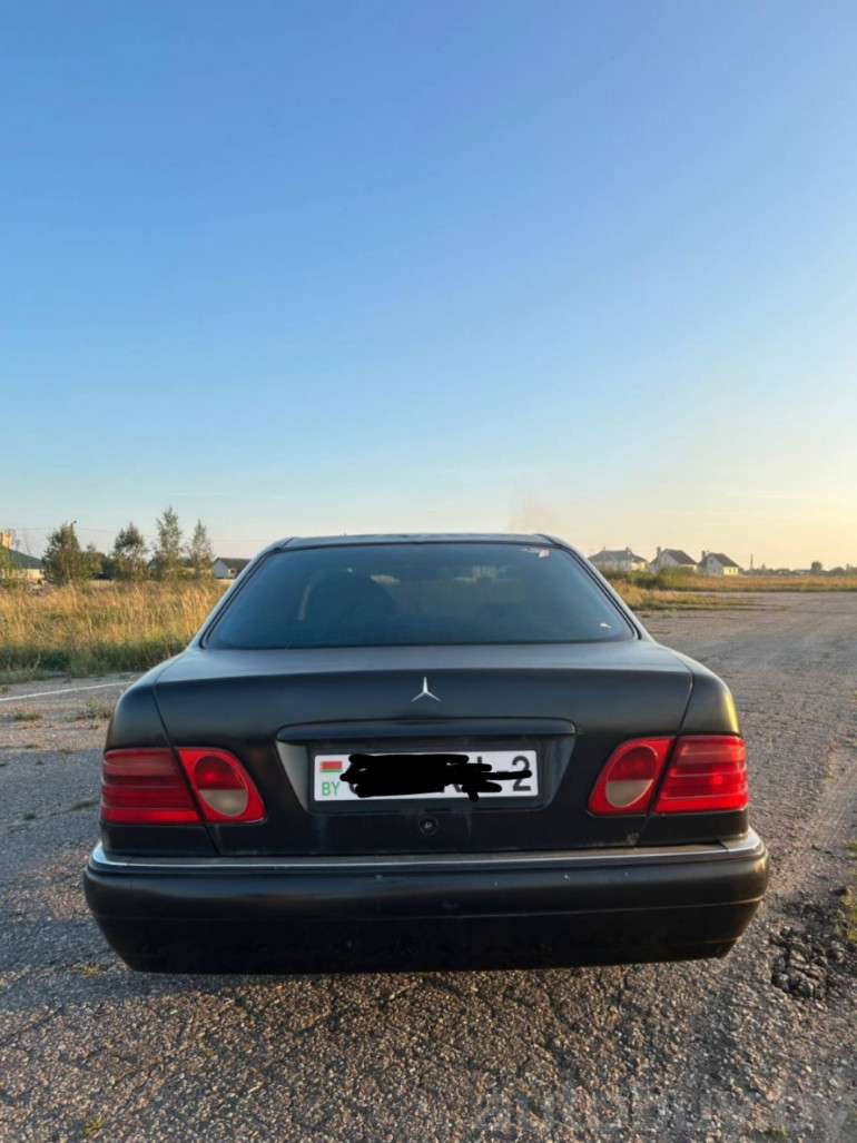 Mercedes-Benz E-Класс 2 поколение (W210/S210), 1999 года