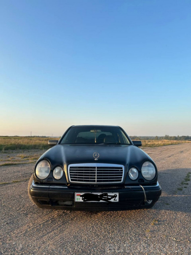 Mercedes-Benz E-Класс 2 поколение (W210/S210), 1999 года