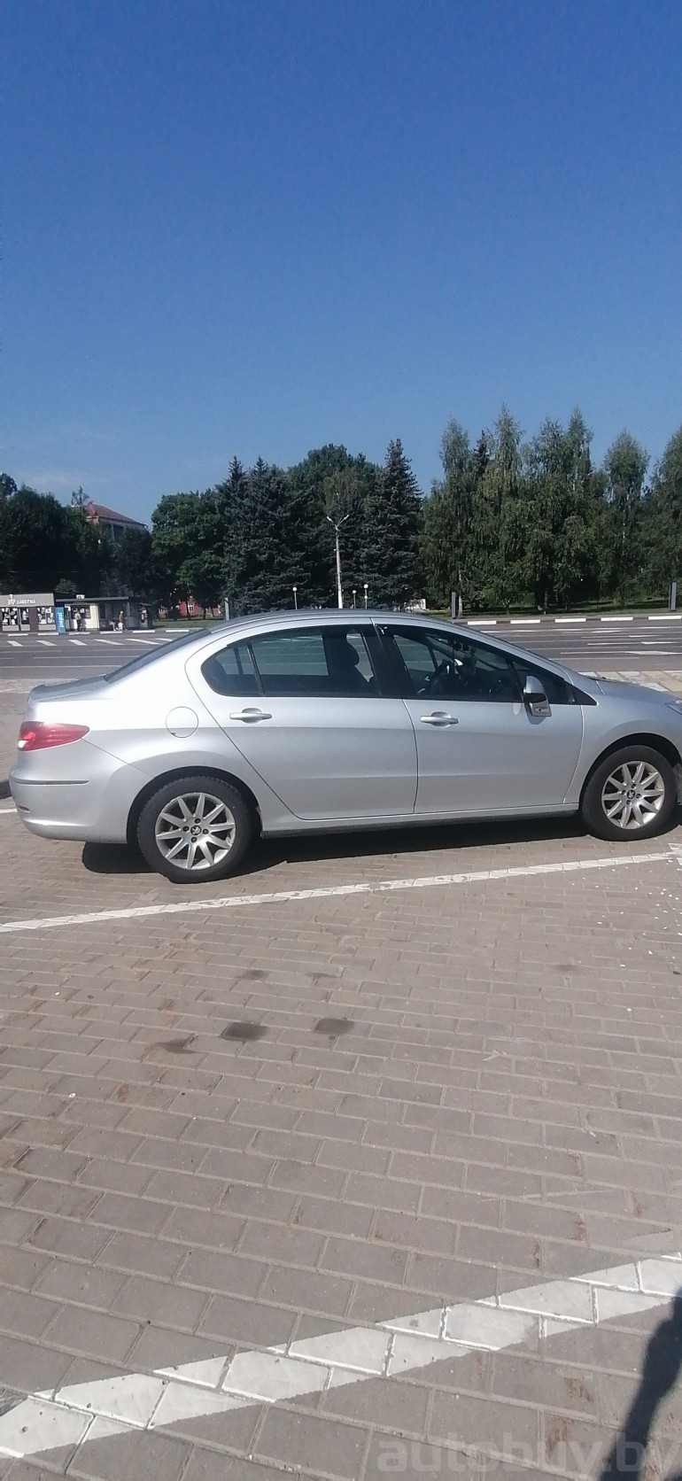 Peugeot 408 1 поколение, 2012 года