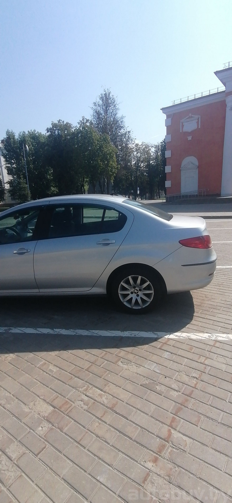 Peugeot 408 1 поколение, 2012 года