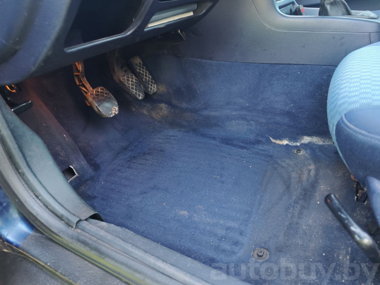 Audi A4 1 поколение (B5), 1998 года