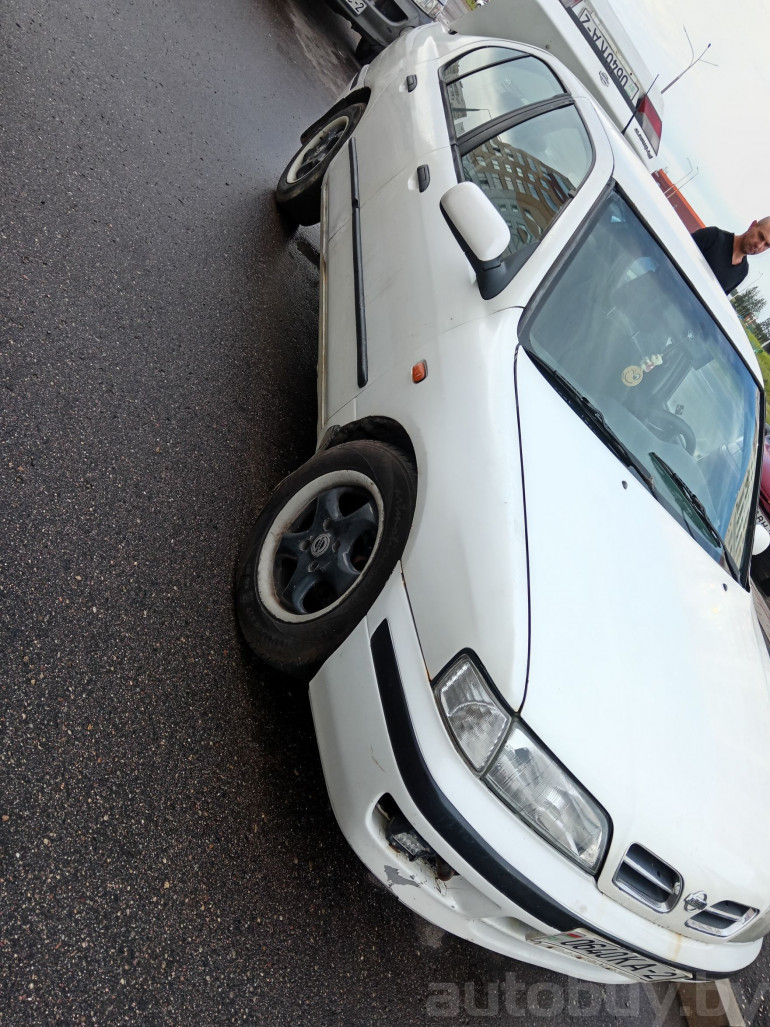 Nissan Primera 2 поколение (P11), 1996 года
