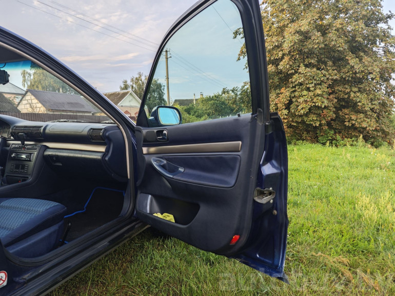 Audi A4 1 поколение (B5), 1998 года