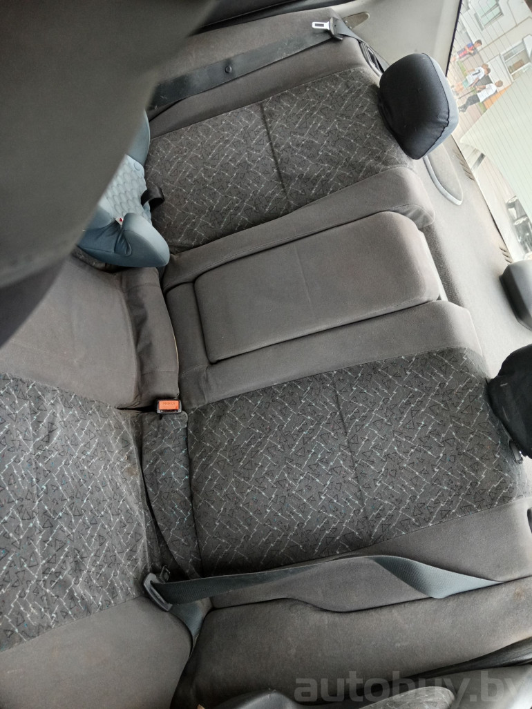 Nissan Primera 2 поколение (P11), 1996 года
