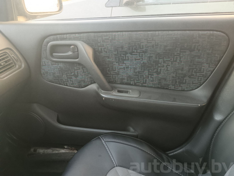 Nissan Primera 2 поколение (P11), 1997 года