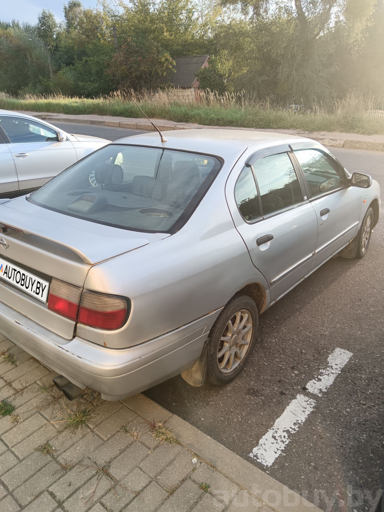 Nissan Primera 2 поколение (P11), 1997 года