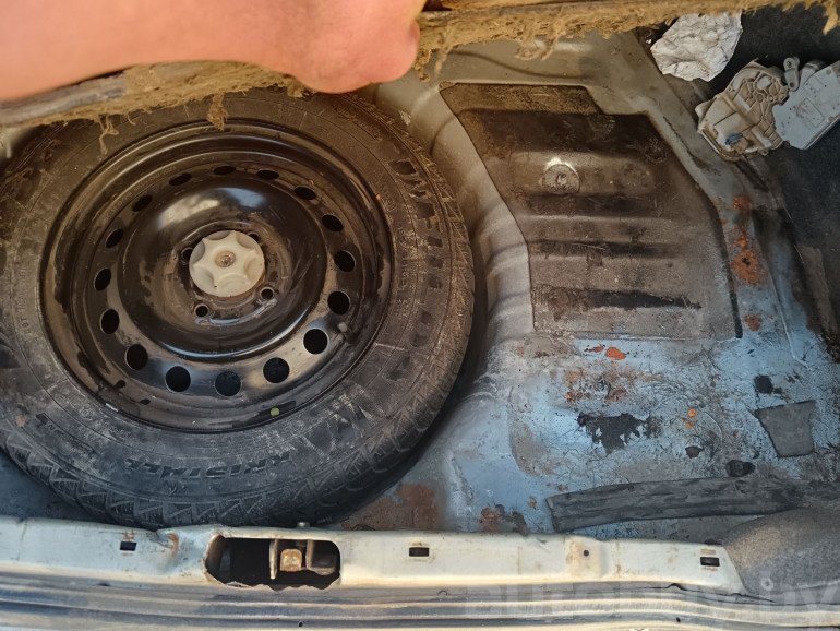 Nissan Primera 2 поколение (P11), 1997 года