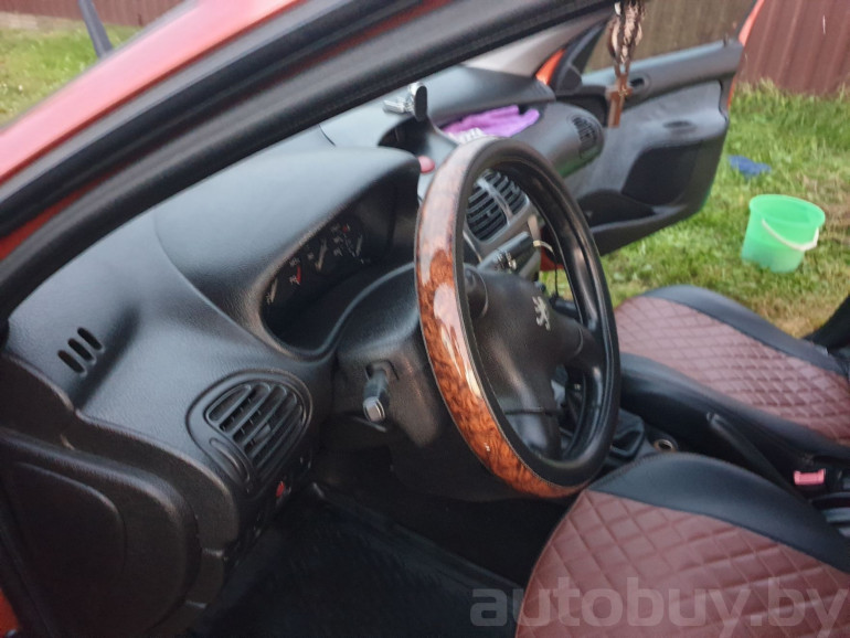Peugeot 206 1 поколение, 1999 года