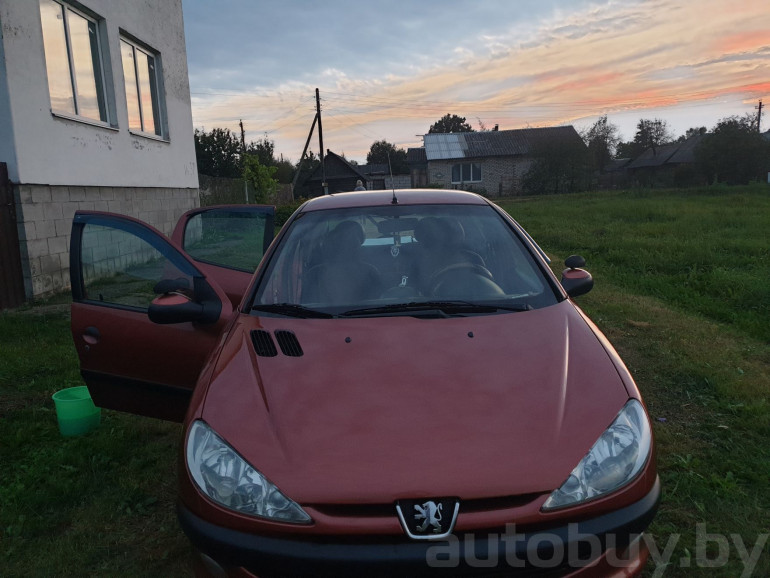 Peugeot 206 1 поколение, 1999 года
