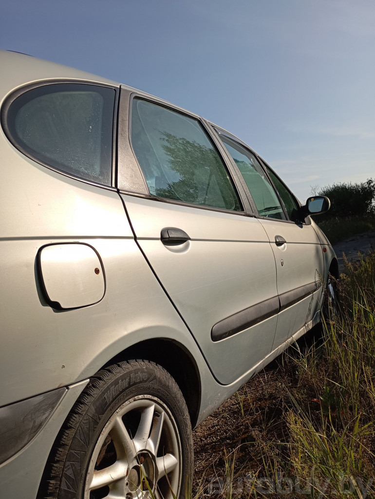 Renault Scenic 1 поколение [рестайлинг], 2001 года