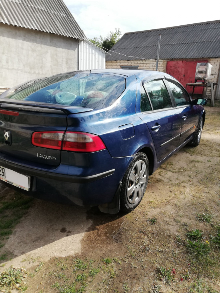 Renault Laguna 2 поколение, 2001 года