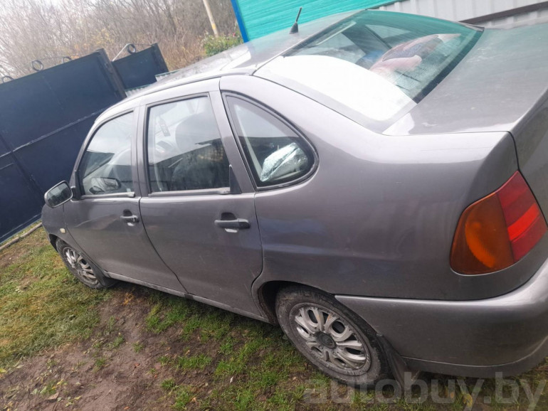 Volkswagen Polo 3 поколение, 1999 года