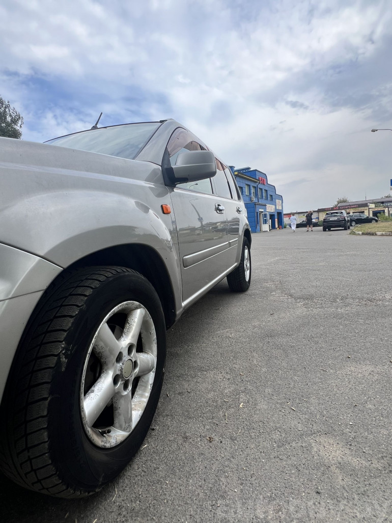 Nissan X-Trail 1 поколение, 2003 года