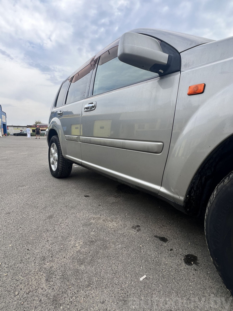 Nissan X-Trail 1 поколение, 2003 года