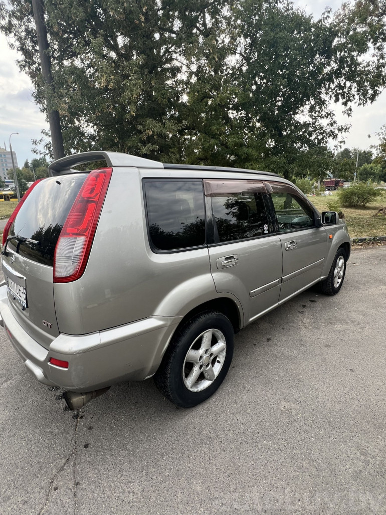 Nissan X-Trail 1 поколение, 2003 года