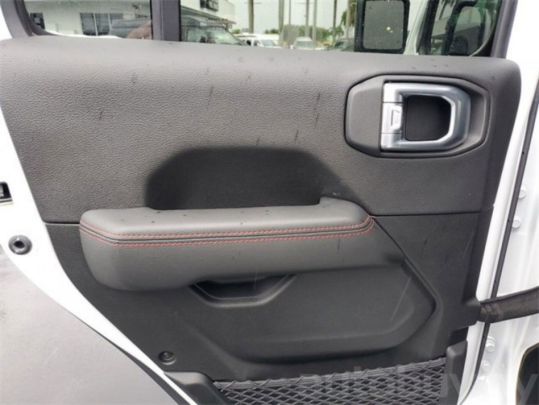 Jeep Wrangler 4 поколение (JL), 2021 года