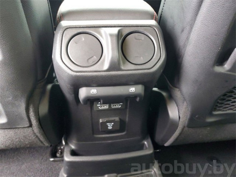 Jeep Wrangler 4 поколение (JL), 2021 года