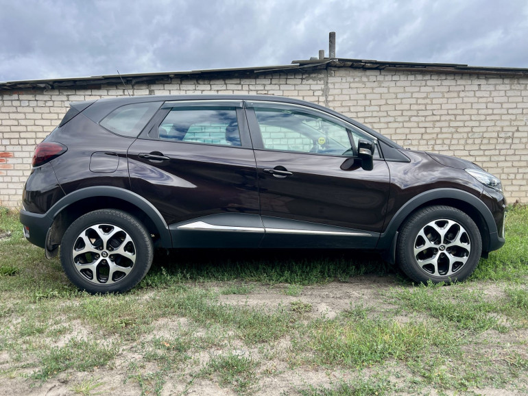 Renault Kaptur 1 поколение, 2017 года