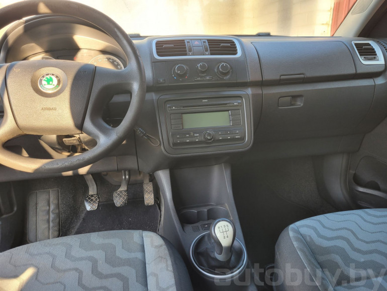 Skoda Fabia 2 поколение, 2008 года