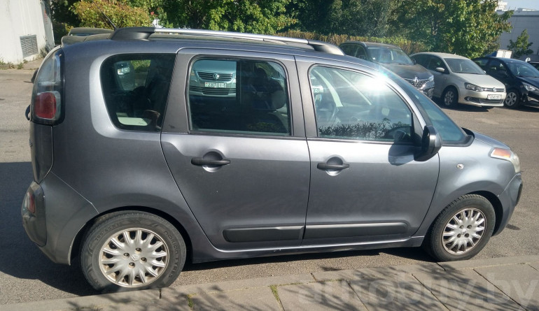 Citroen C3 Picasso 1 поколение, 2010 года
