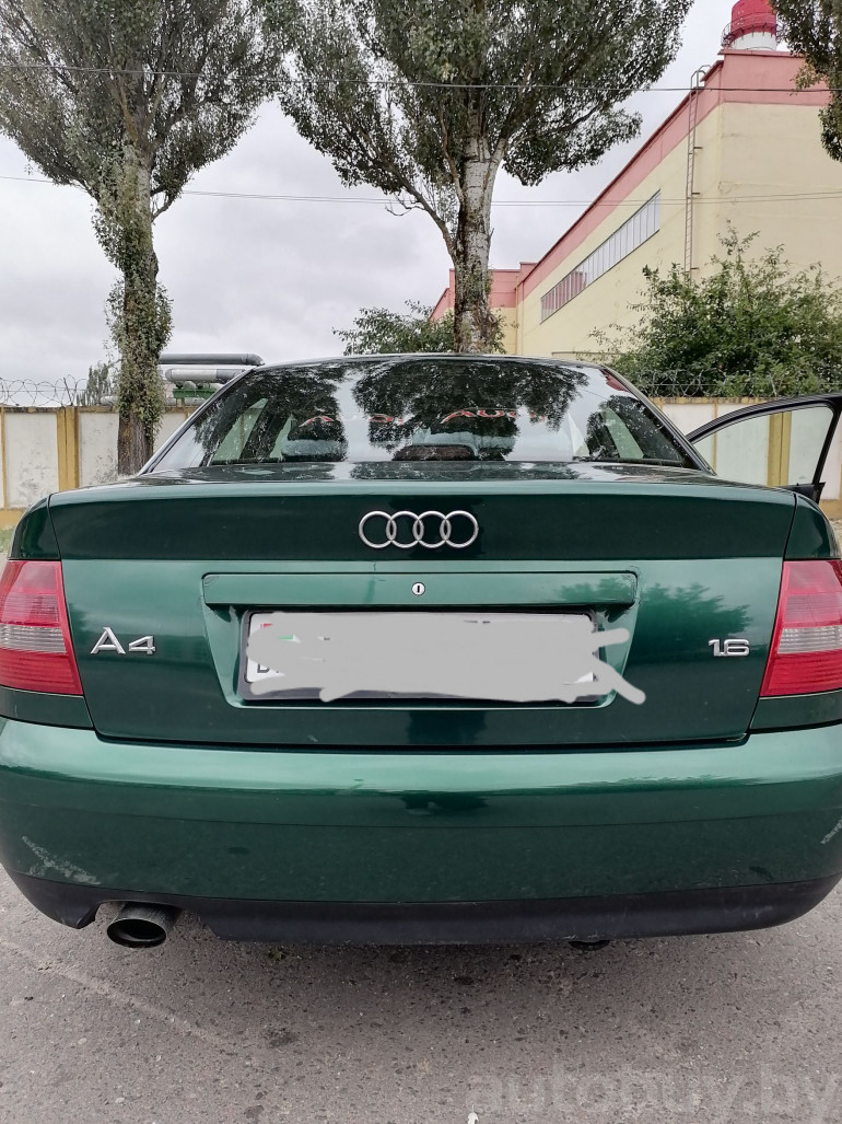 Audi A4 1 поколение (B5) [рестайлинг], 2000 года