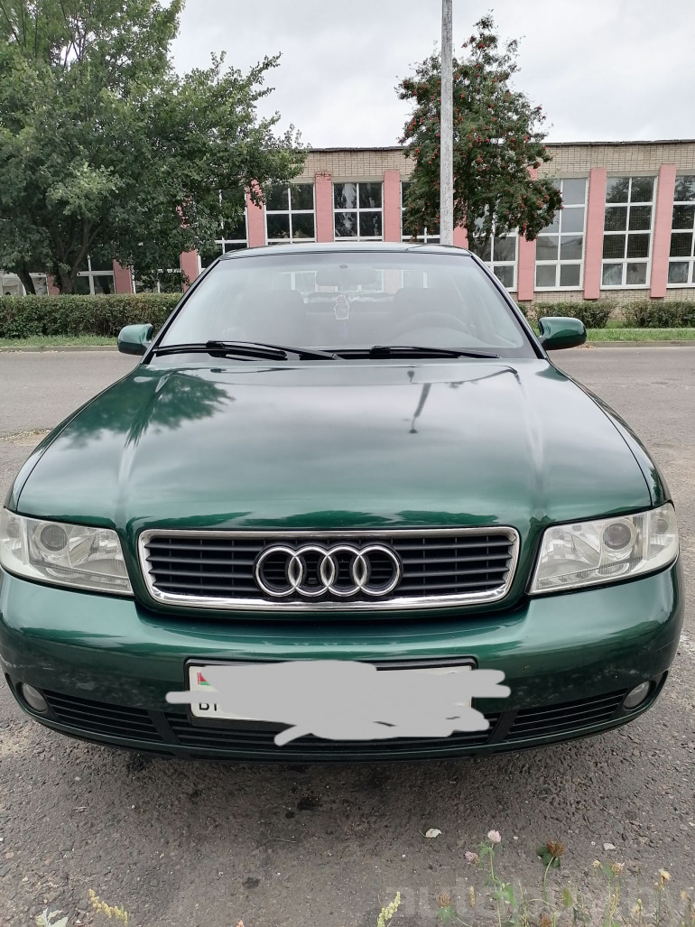 Audi A4 1 поколение (B5) [рестайлинг], 2000 года