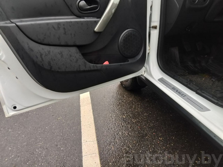 Renault Logan 2 поколение [рестайлинг], 2020 года