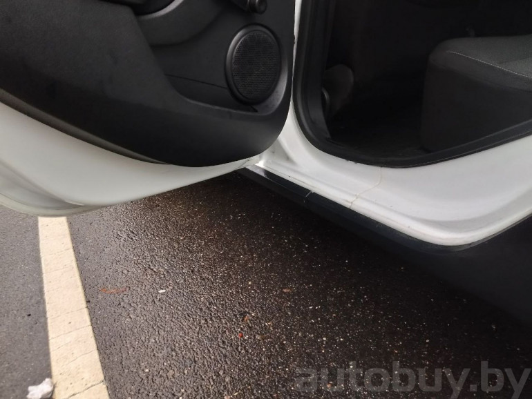 Renault Logan 2 поколение [рестайлинг], 2020 года