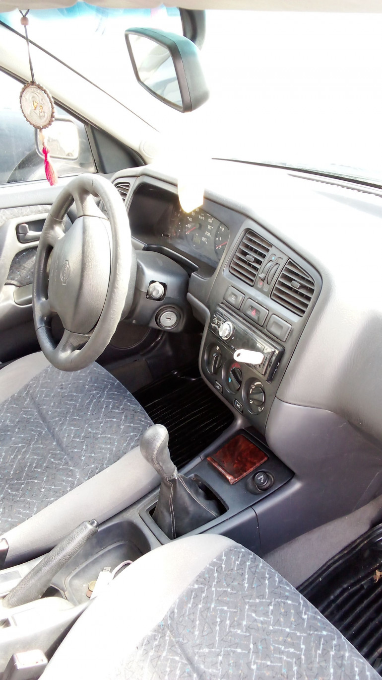 Nissan Primera 2 поколение (P11), 1998 года
