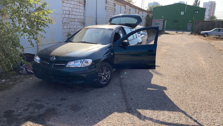 Nissan Almera 2 поколение (N16), 2000 года