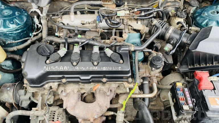 Nissan Almera 2 поколение (N16), 2000 года