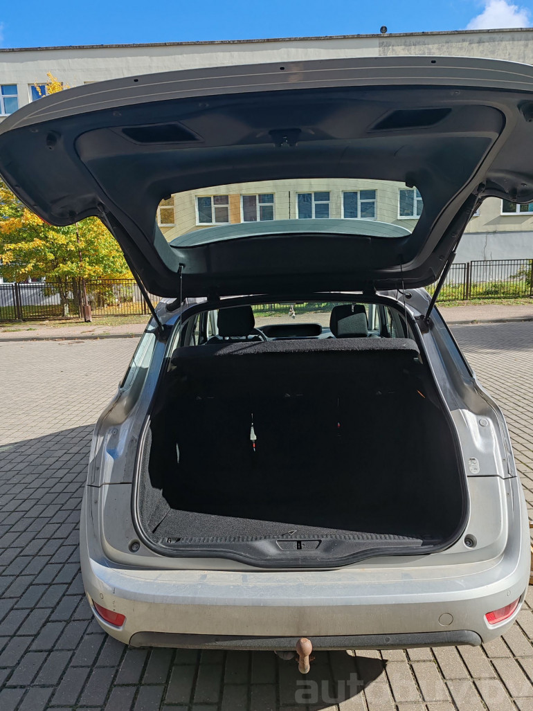 Citroen C4 Picasso 2 поколение, 2013 года