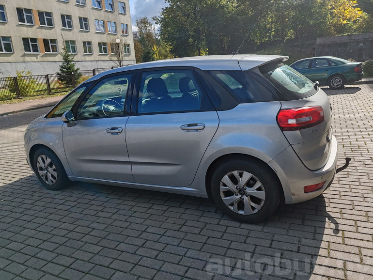 Citroen C4 Picasso 2 поколение, 2013 года