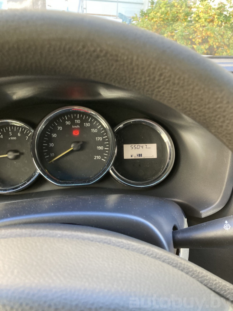 Renault Sandero 2 поколение, 2015 года