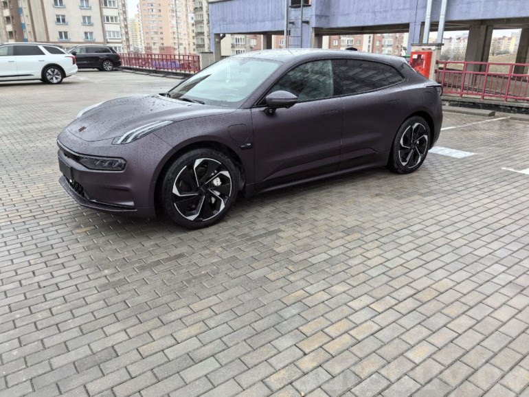 Zeekr 001 1 поколение, 2022 года