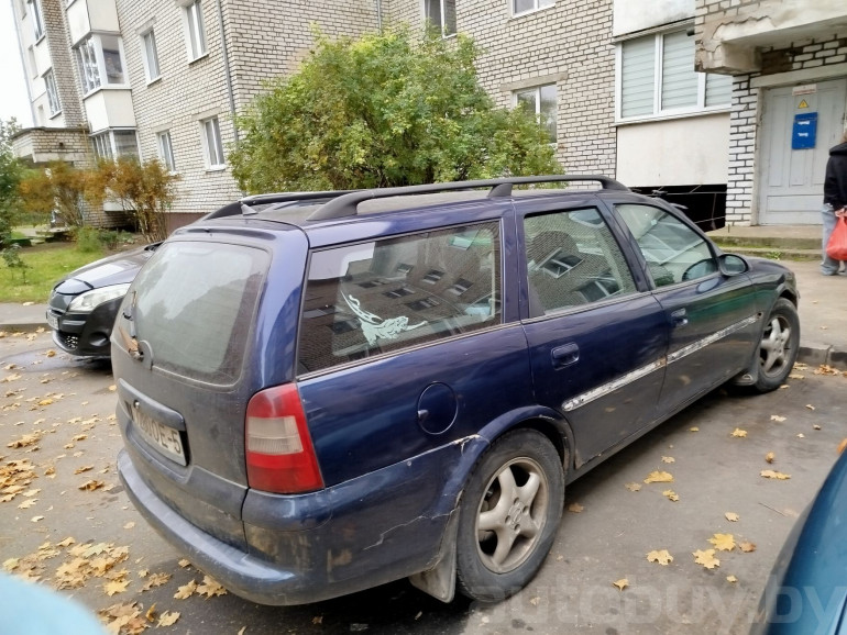 Opel Vectra 2 поколение (B), 1998 года