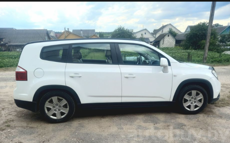 Chevrolet Orlando 1 поколение, 2013 года