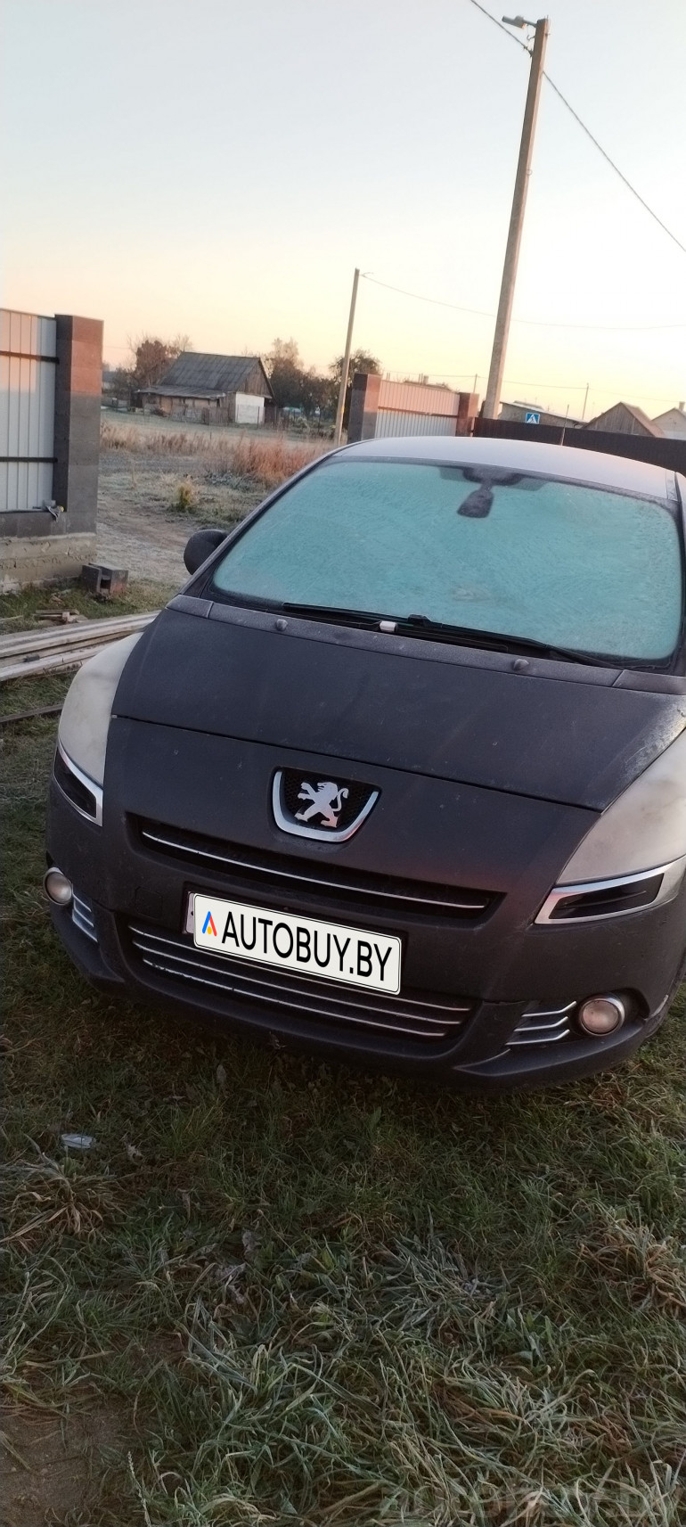 Peugeot 5008 1 поколение, 2009 года
