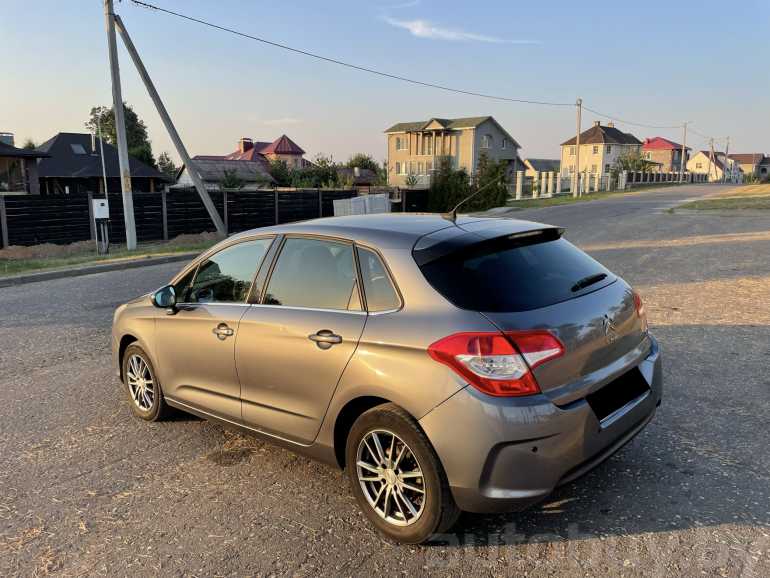 Citroen C4 2 поколение, 2011 года